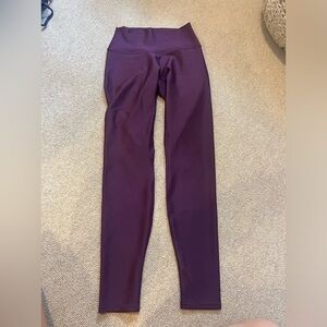 Alo yoga plum color airlift leggings